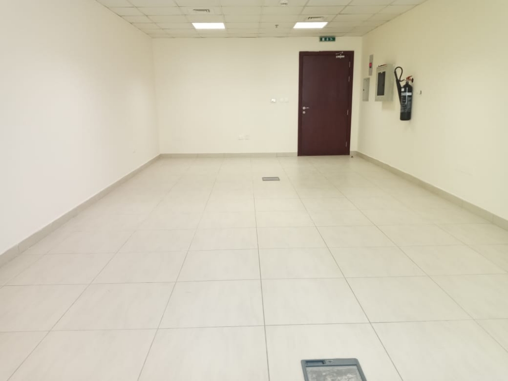 1 MONTH FREE RENT! BEST DEAL FOR SPACIOUS OFFICE l GOOD LOCATION W/ AVAILABLE PUBLIC TRANSPORTATION